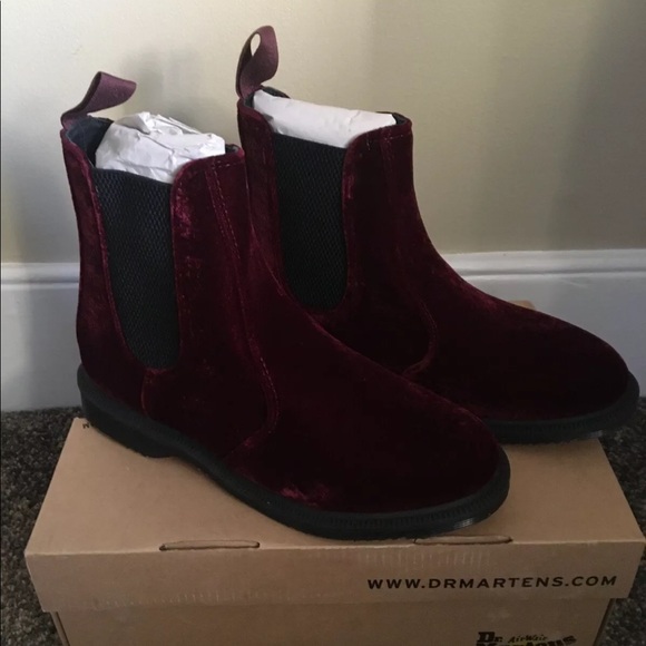 🆕Dr Marten Flora Kensington Cherry 🍒 Velvet NWT - Picture 13 of 16